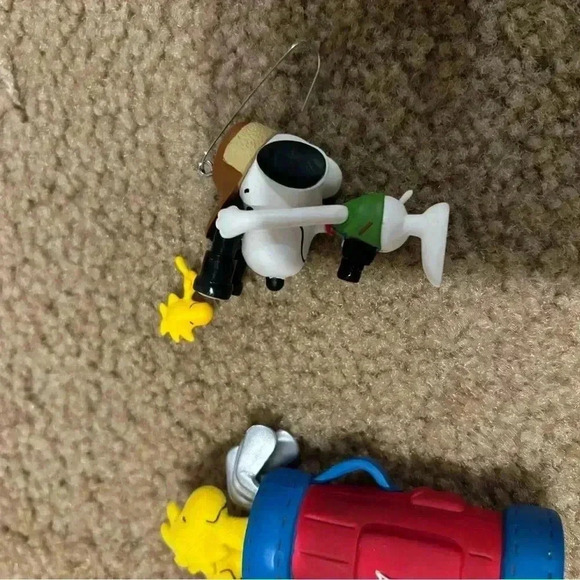 Lot Of 4 Hallmark Keepsake Peanut Collectors Series - Picture 7 of 11